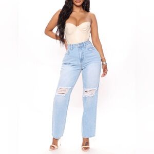FASHION NOVA High Rise Mom Denim Jeans Light Blue Wash- Size 9
